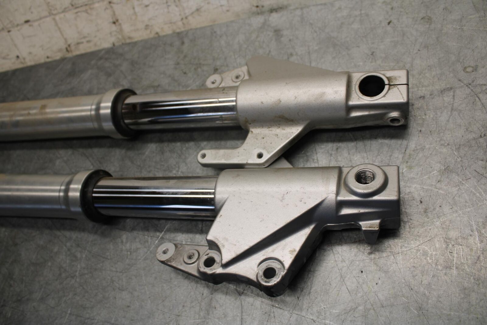 2007 Suzuki Boulevard M50B FRONT FORKS SHOCK SUSPENSION SET PAIR BB537