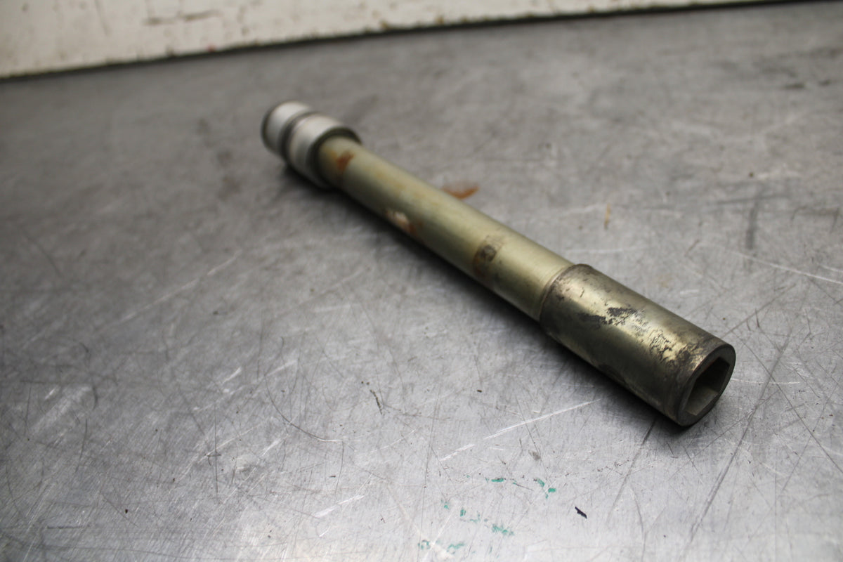 14-16 TRIUMPH AMERICA LT FRONT WHEEL RIM AXLE PIVOT BOLT BB720
