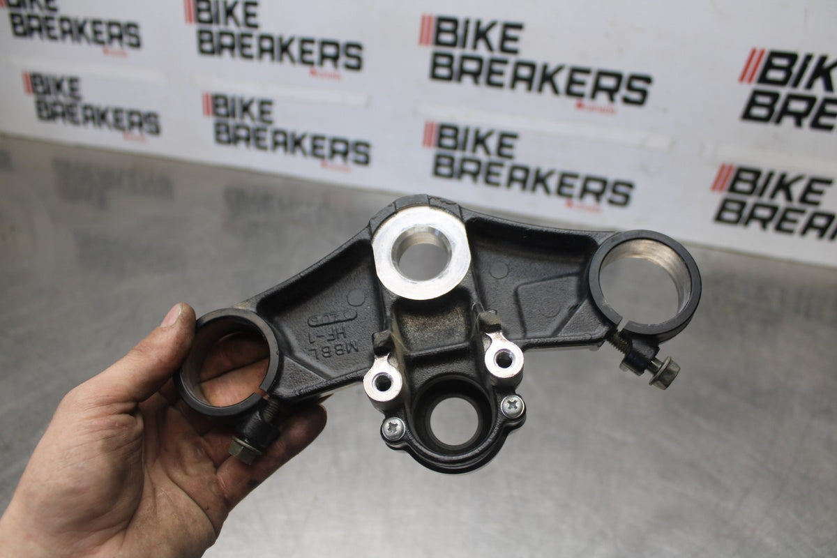 98-05 HONDA SUPER HAWK 1000 VTR1000F FORKS UPPER TRIPLE TREE CLAMP BB924