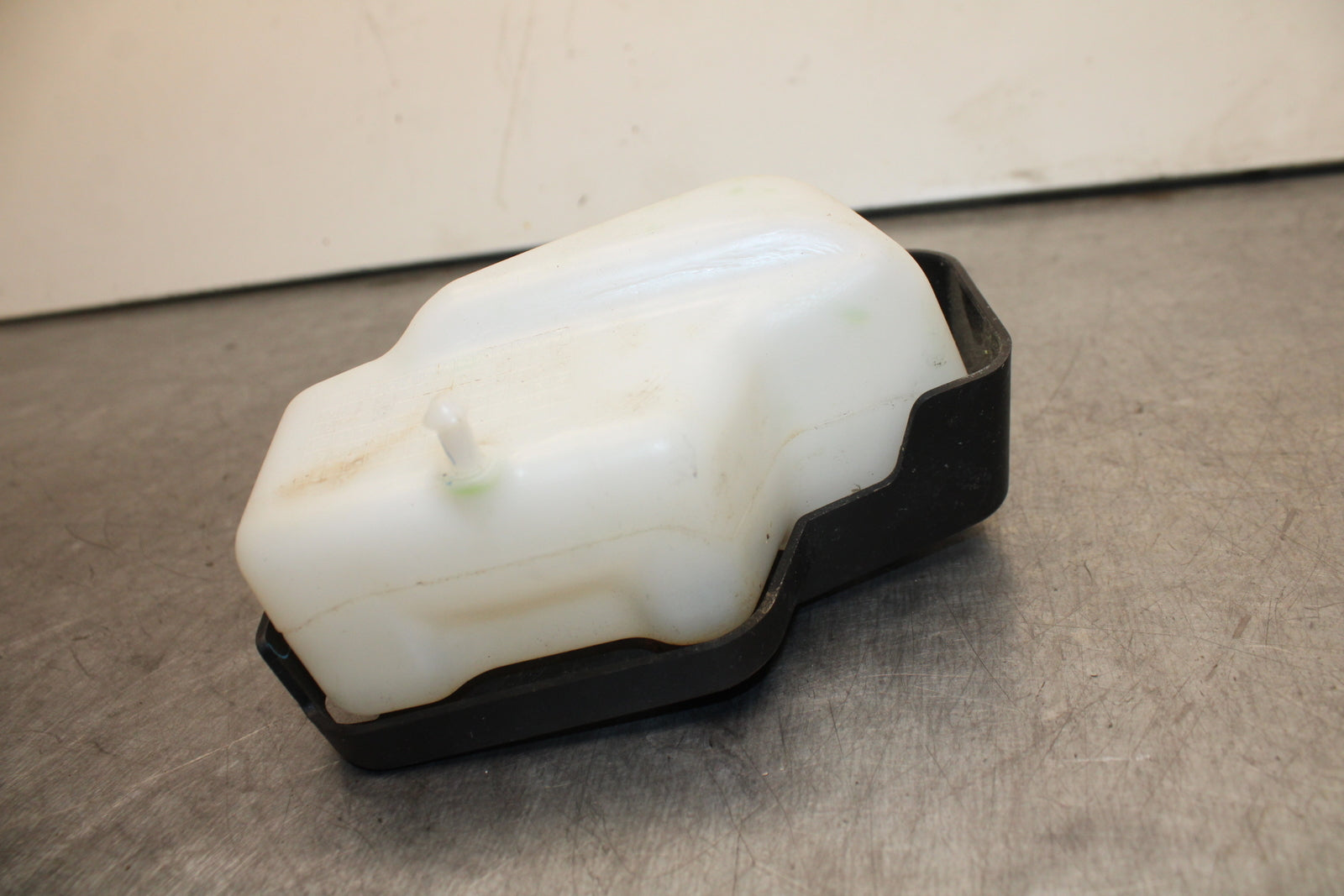 19-21 YAMAHA YZF R3 COOLANT WATER TANK RESERVOIR BOTTLE BB121