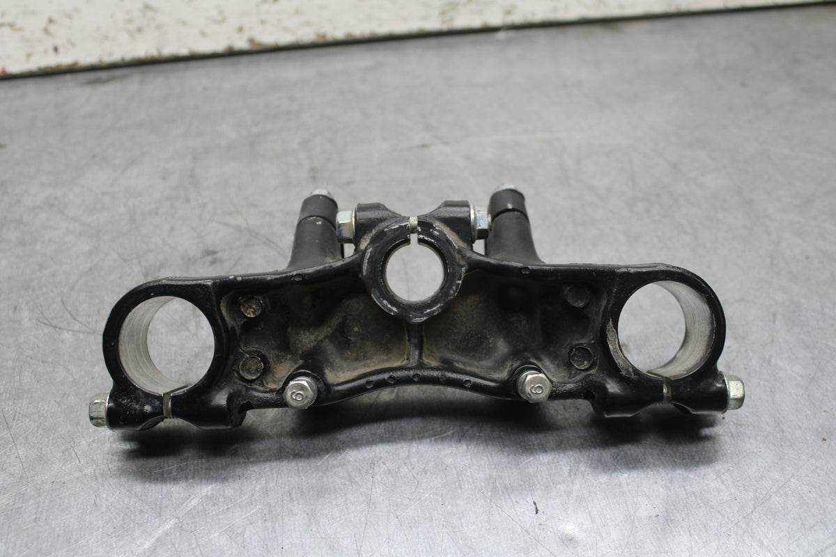 82-83 YAMAHA IT175 FORKS UPPER TRIPLE TREE CLAMP BB108
