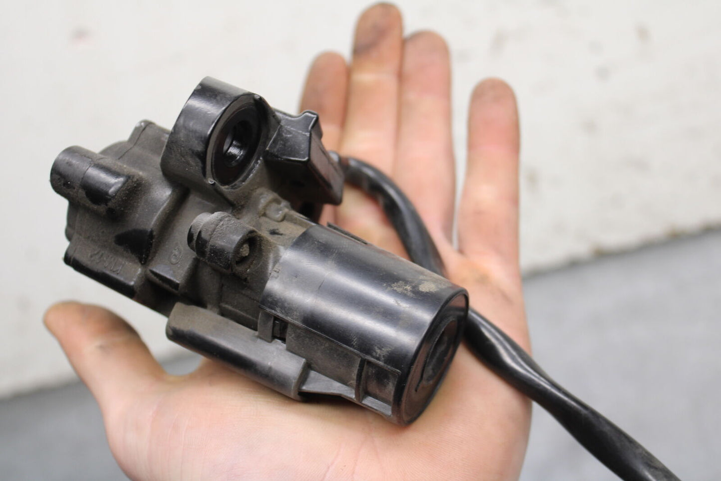 12-13 KAWASAKI Z1000 IGNITION LOCK KEY SET W/ GAS CAP AND SEAT LOCK BB743