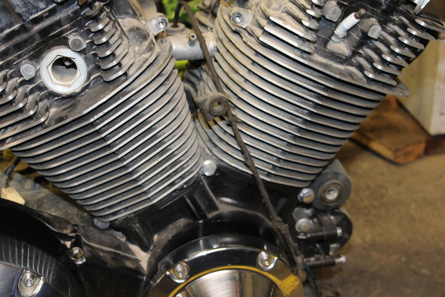 05-07 HONDA VTX1800F2 ENGINE MOTOR BB351