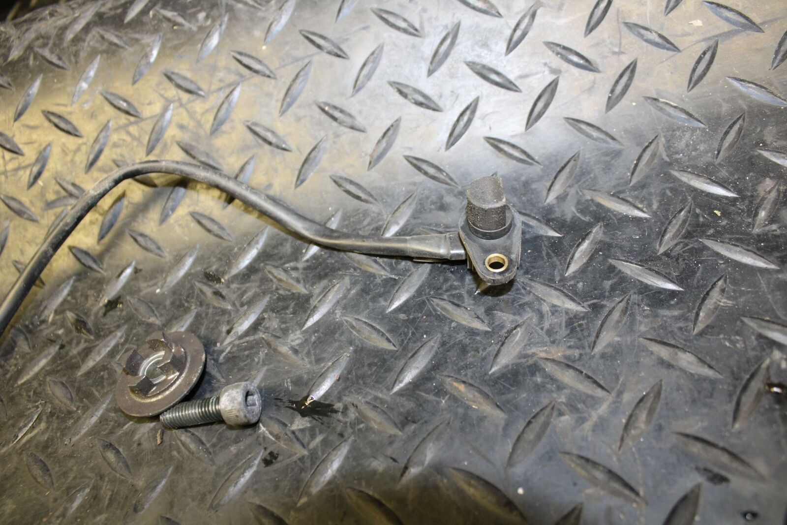 05-06 SUZUKI KATANA 750 GSX750F SPEED SPEEDOMETER SENSOR bb166