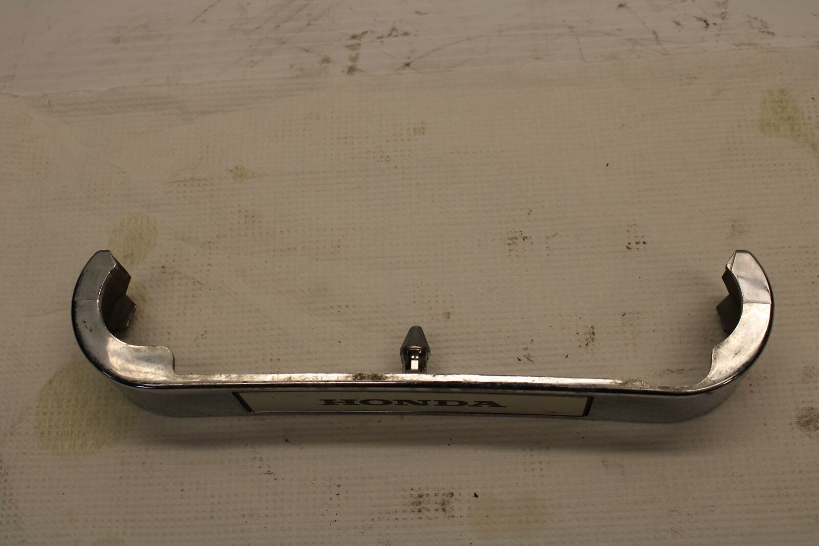 84-85 HONDA V30 MAGNA FRONT FORKS CLAMP LOWER TRIPLE TREE COVER BB251