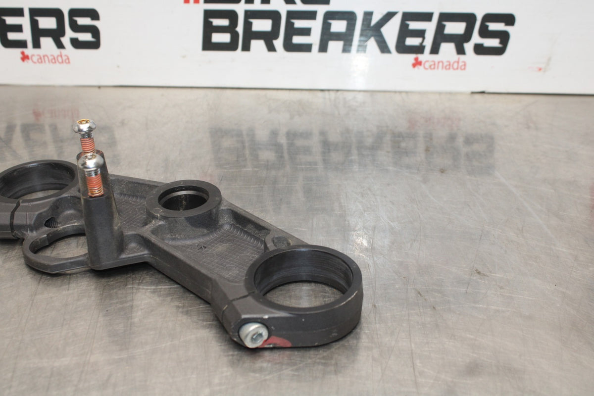 24-25 SUZUKI GSXR1000 FORKS UPPER TRIPLE TREE CLAMP BB767