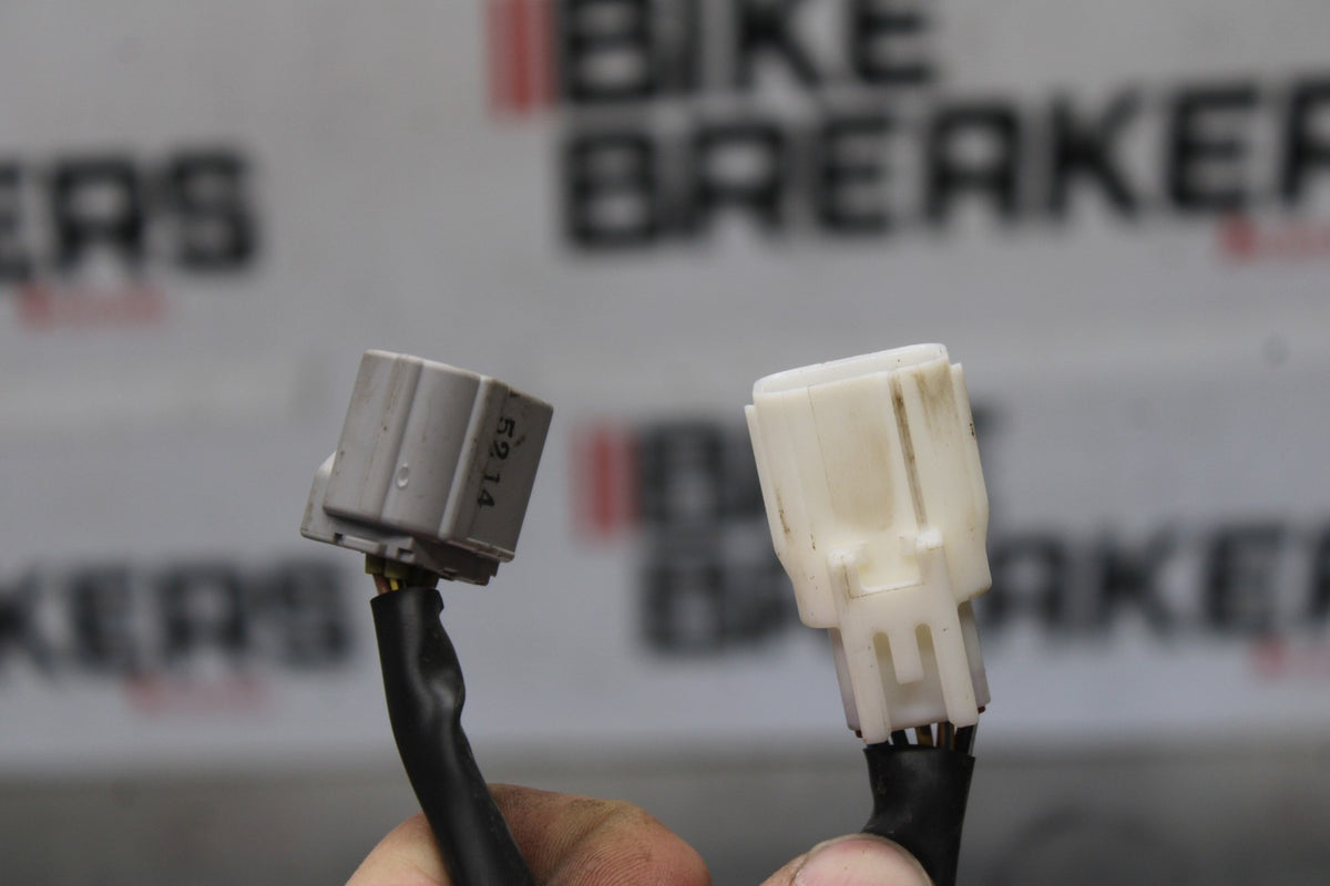 25 KAWASAKI Z900 LEFT CLIP ON HANDLE HORN SIGNALS SWITCH SWITCHES BB928