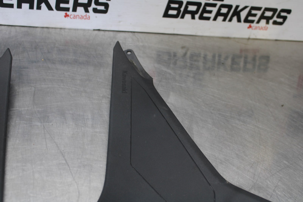 24-25 KAWASAKI NINJA 500 ABS RIGHT LEFT FRONT SIDE SEAT PANELS TRIMS COWLS BB899