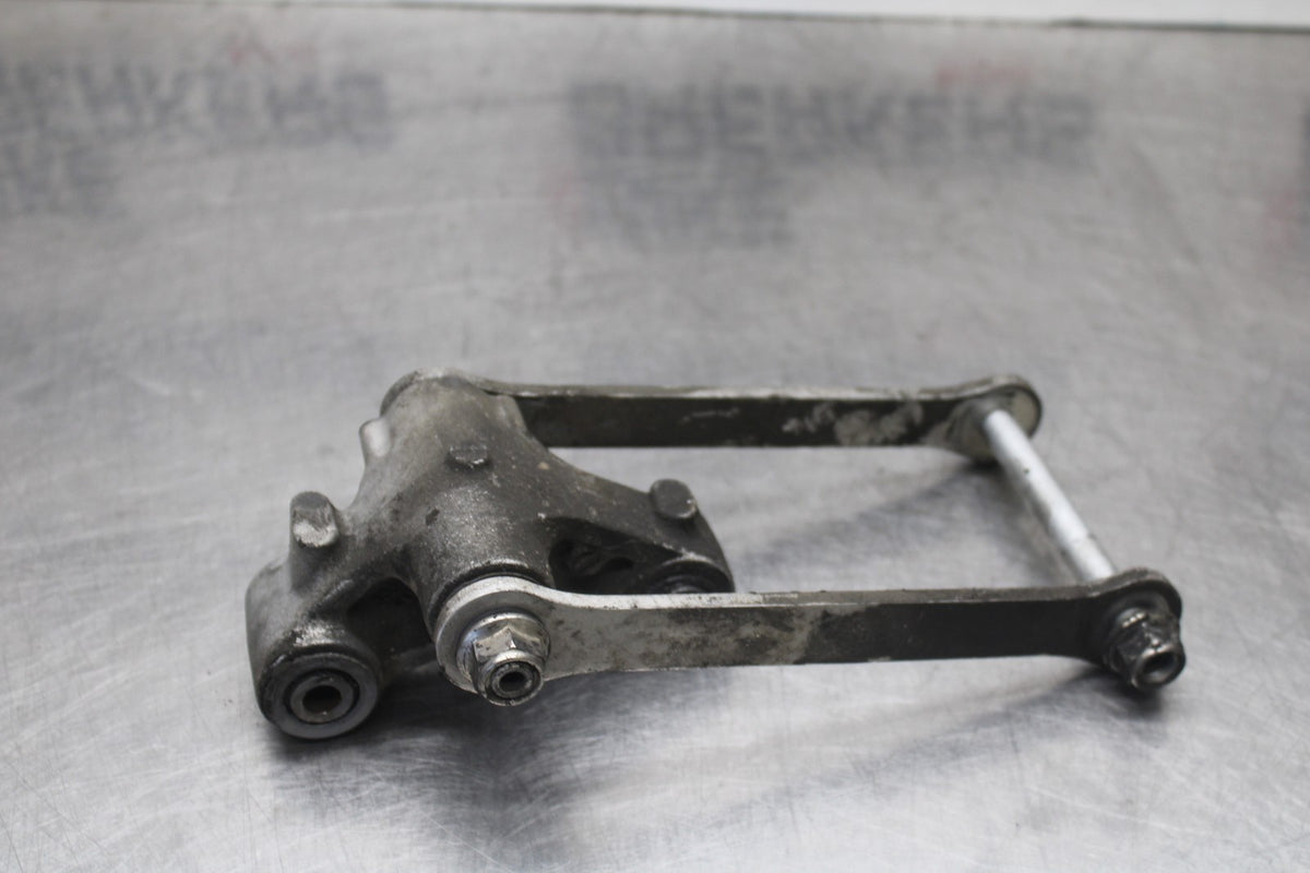 04-05 KAWASAKI NINJA ZX10R REAR DOGBONE SHOCK LINKAGE LINK BB931