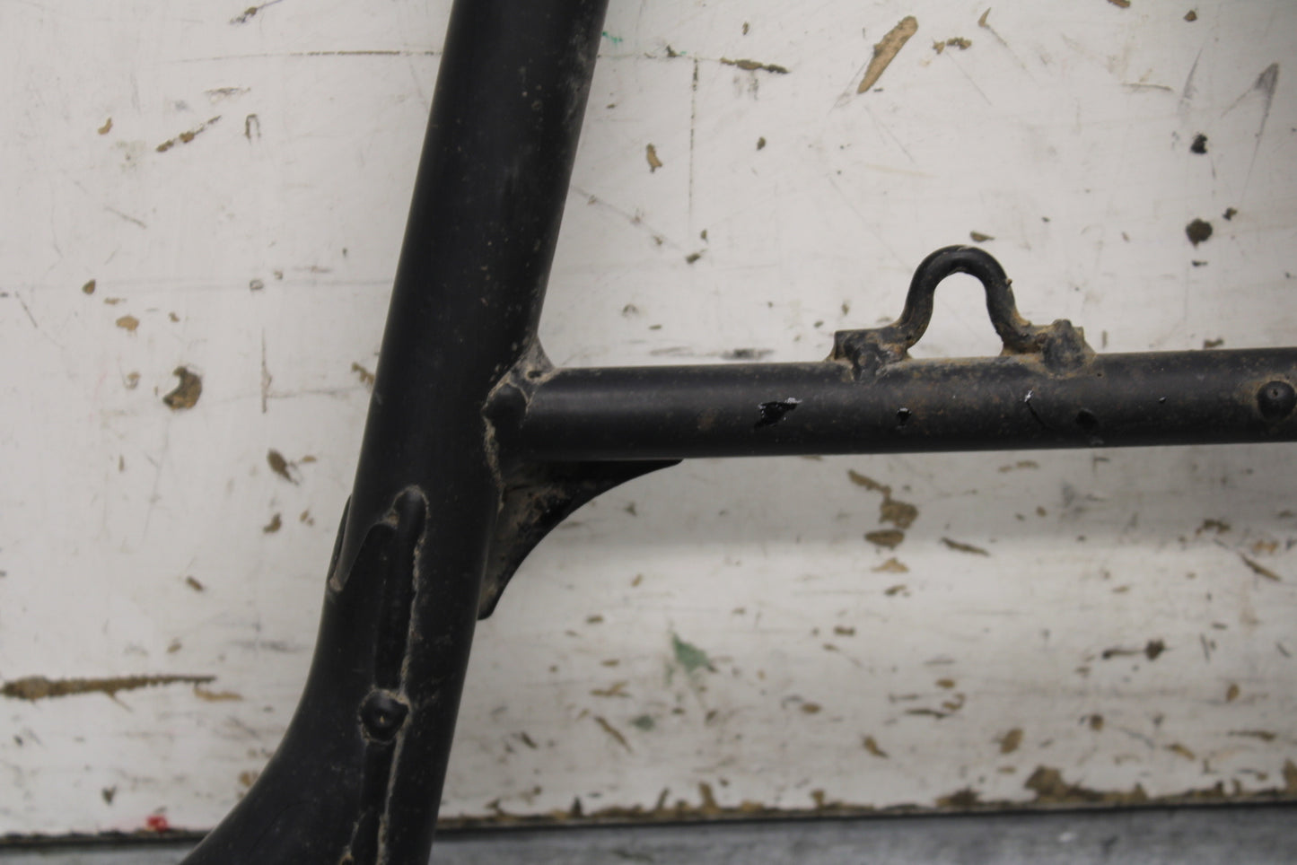 79-82 HONDA CB650 CENTER MAIN STAND BB107