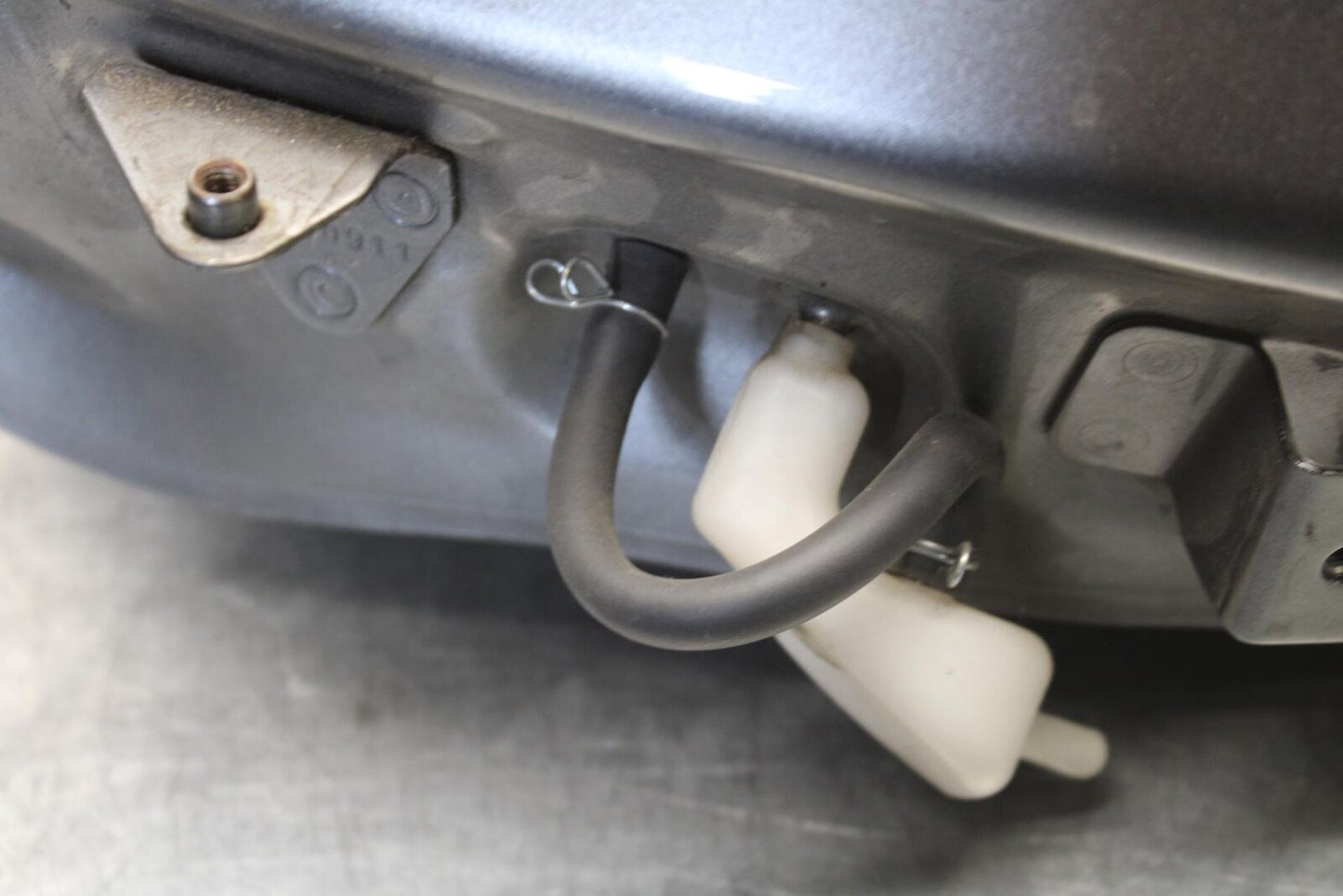 15-16 KAWASAKI EX300 GAS TANK FUEL CELL PETROL RESERVOIR BB635