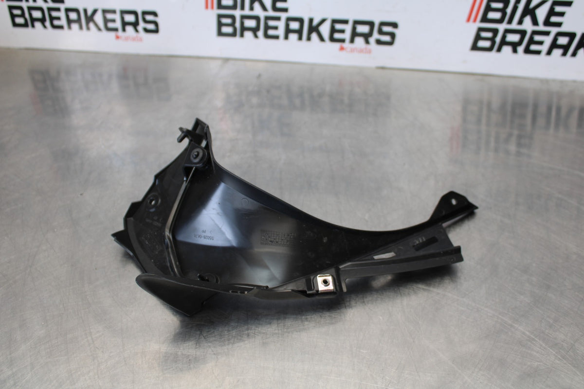 21-23 KAWASAKI NINJA ZX6R RIGHT FRONT DUCT COVER PANEL COWL BB179