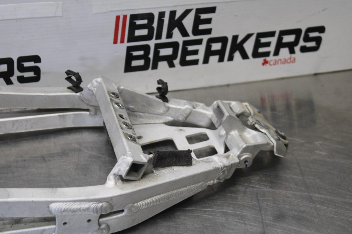 24 APRILIA TUONO V4 1100 FACTORY ABS REAR SUBFRAME BACK SUB FRAME BB887
