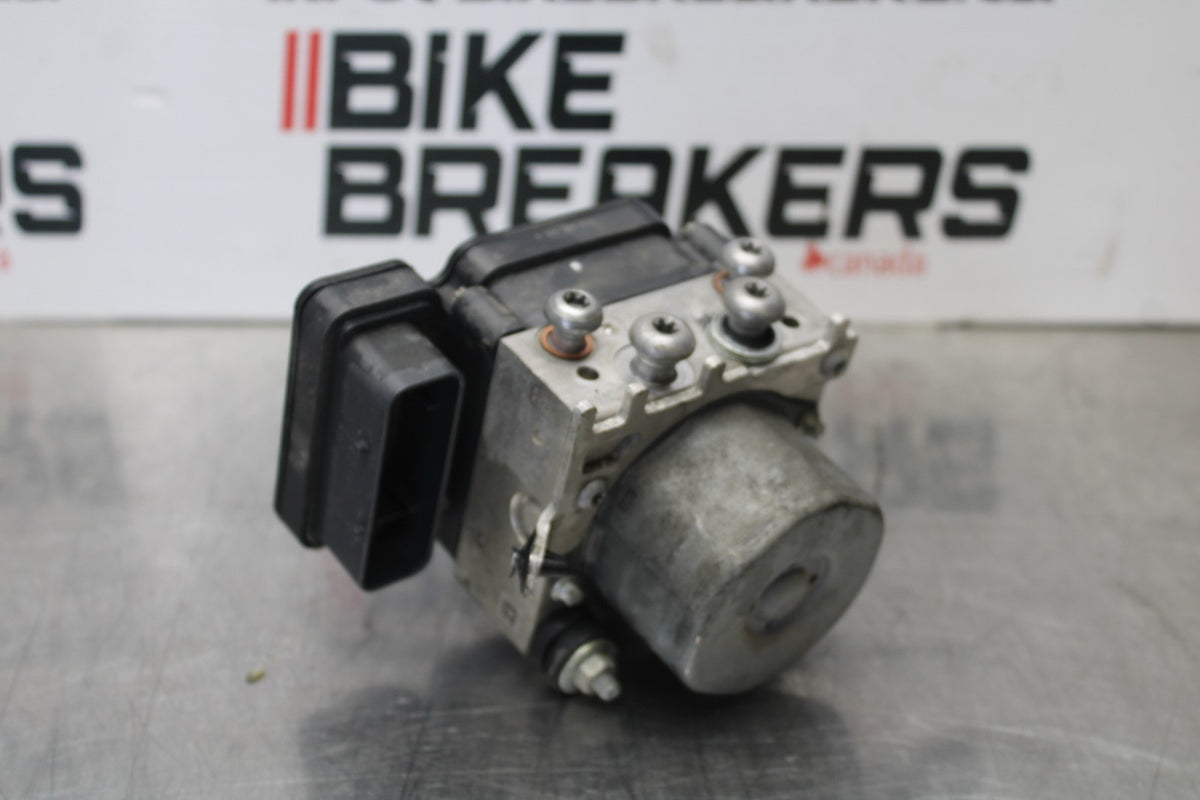 12-14 BMW S1000RR ABS PUMP UNIT MODULE BB204