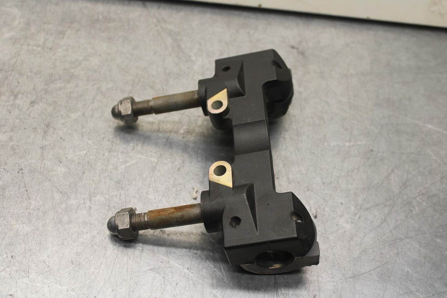2007 Yamaha V Star 1300 XVS1300A HANDLEBAR RISERS BB78