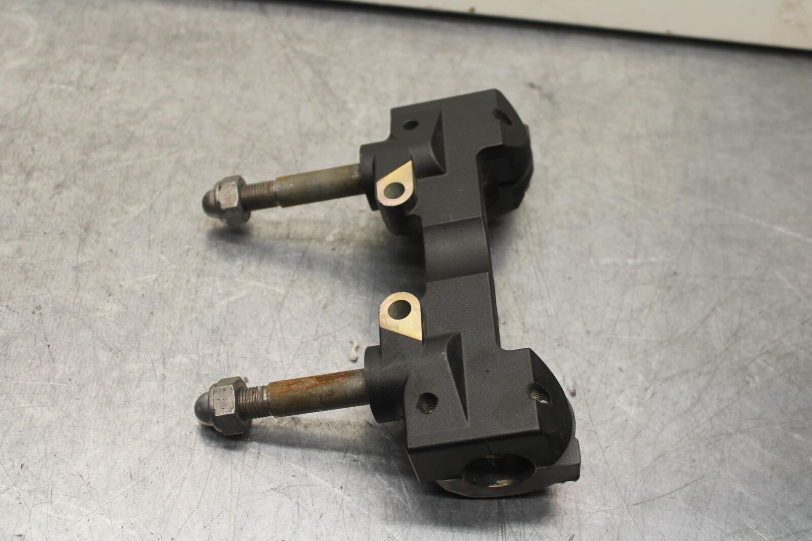 2007 Yamaha V Star 1300 XVS1300A HANDLEBAR RISERS BB78