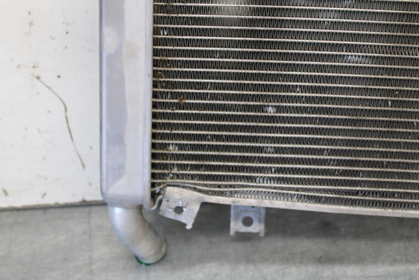 18-23 KAWASAKI NINJA 400 ENGINE RADIATOR MOTOR COOLER COOLING RADIATER BB679