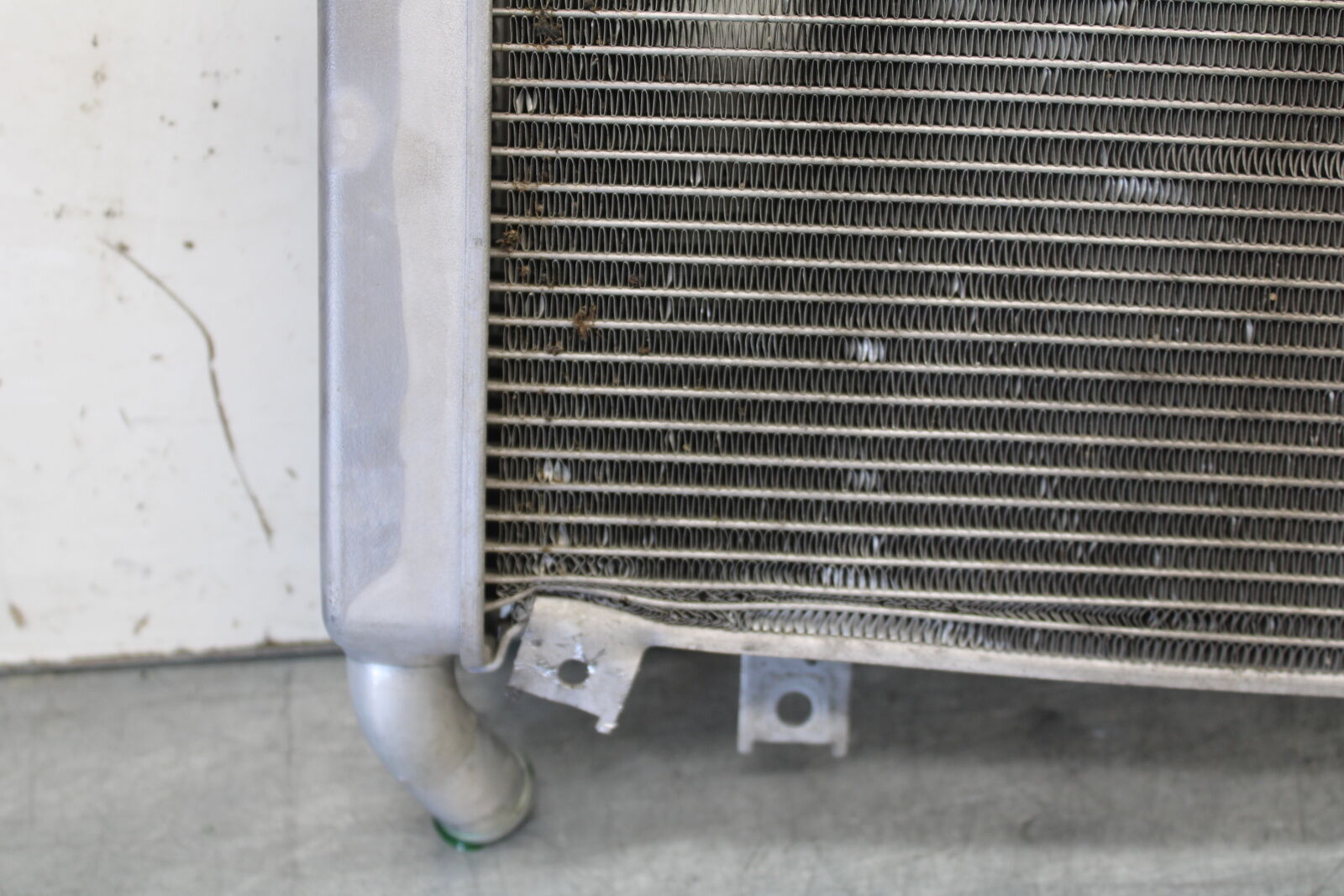 18-23 KAWASAKI NINJA 400 ENGINE RADIATOR MOTOR COOLER COOLING RADIATER BB679