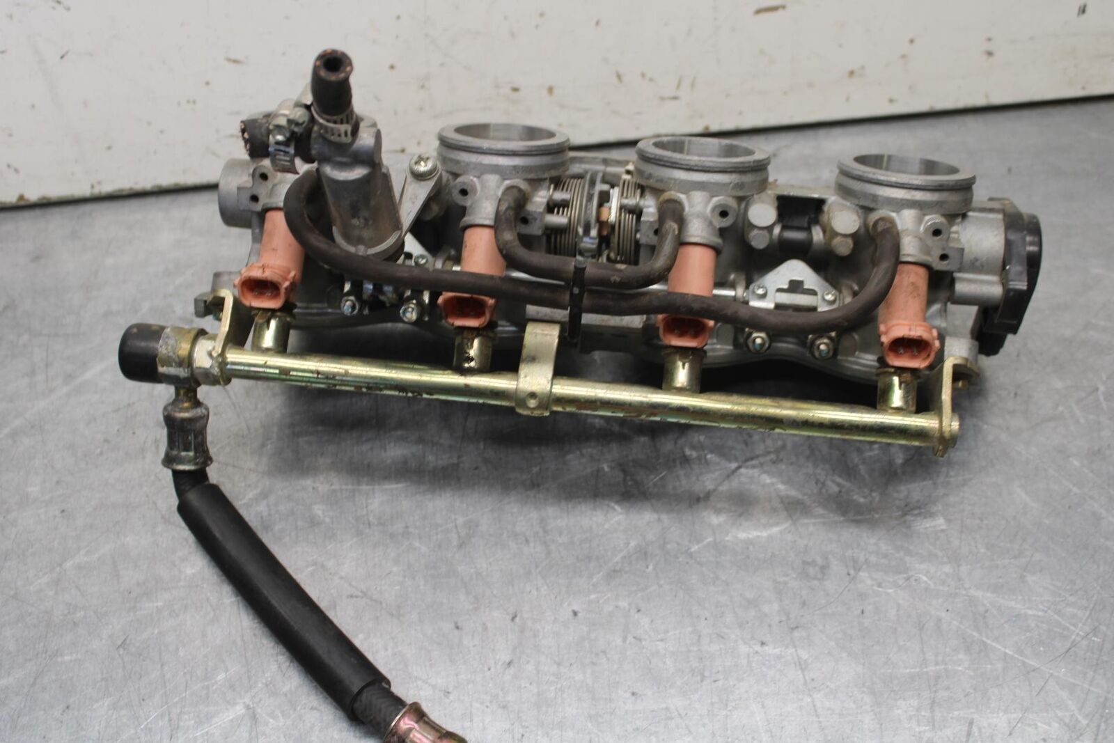 03-04 HONDA CBR600RR MAIN FUEL INJECTORS / THROTTLE BODIES 16400-MEE-672 BB637