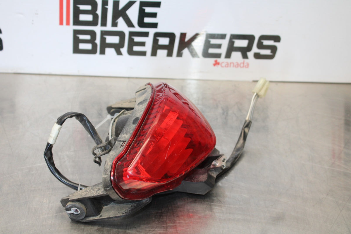 10 SUZUKI SV650 REAR TAIL TAILLIGHT BACK BRAKE LIGHT BB181