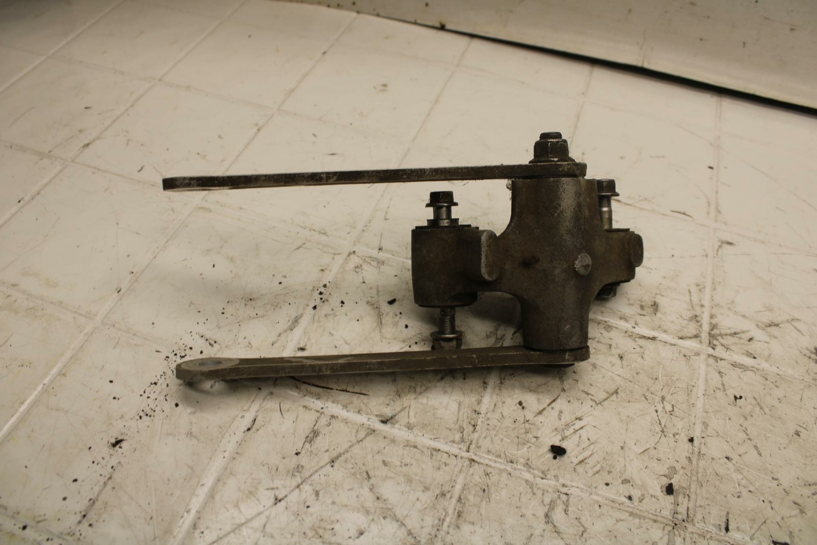 01 KAWASAKI NINJA ZX6R REAR DOGBONE SHOCK LINKAGE LINK BB25