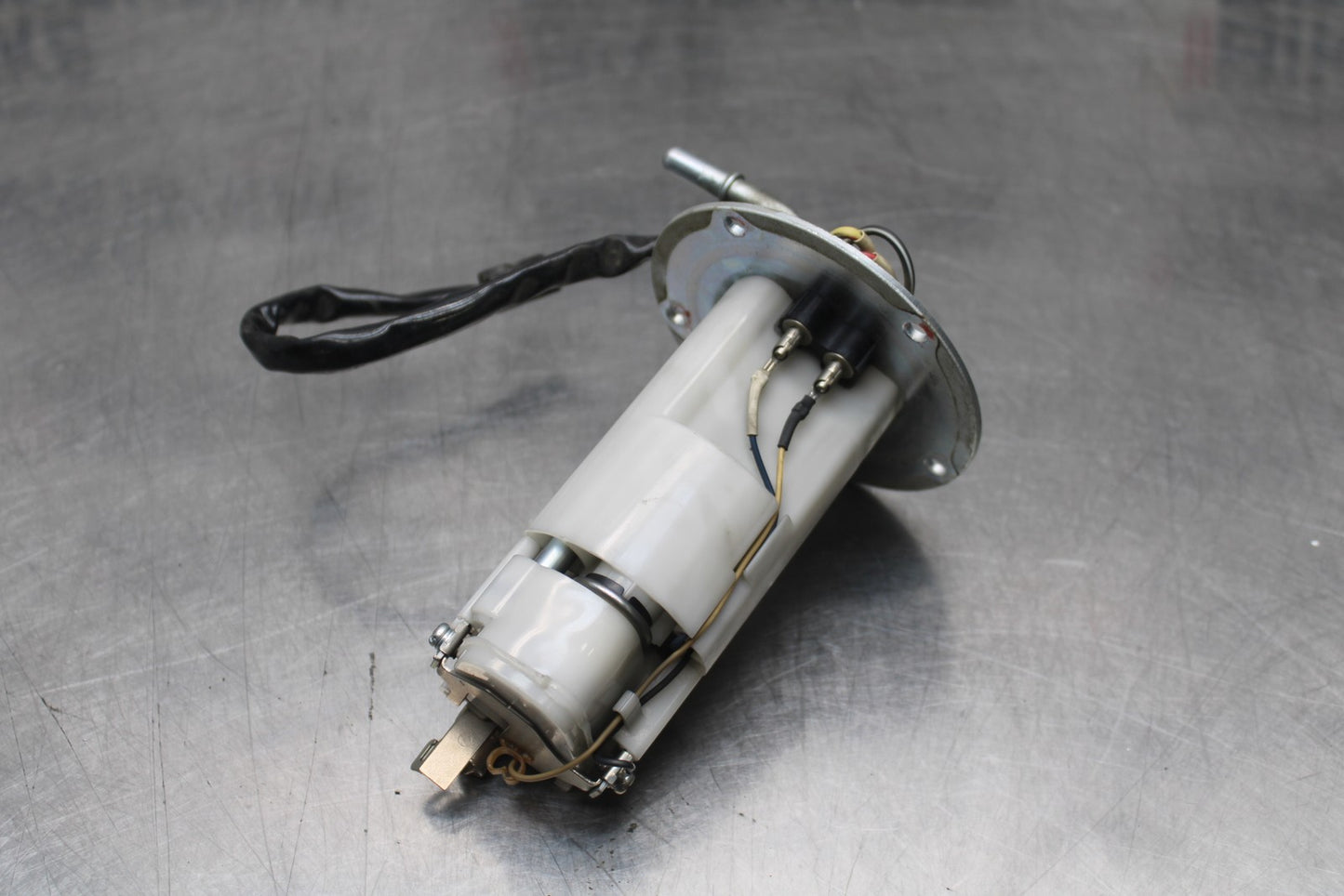 08 KAWASAKI NINJA ZX10R FUEL PUMP GAS PETROL SENDER UNIT BB201