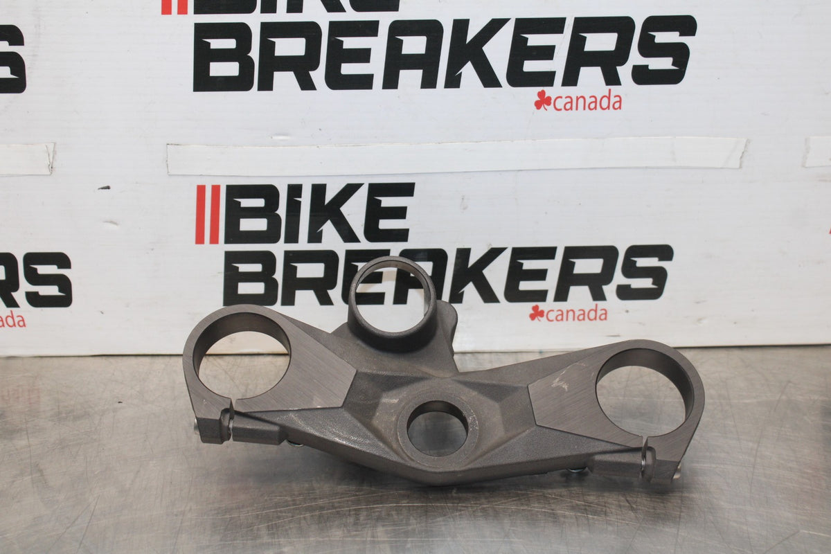 08 KAWASAKI NINJA ZX10R FORKS UPPER TRIPLE TREE CLAMP BB902