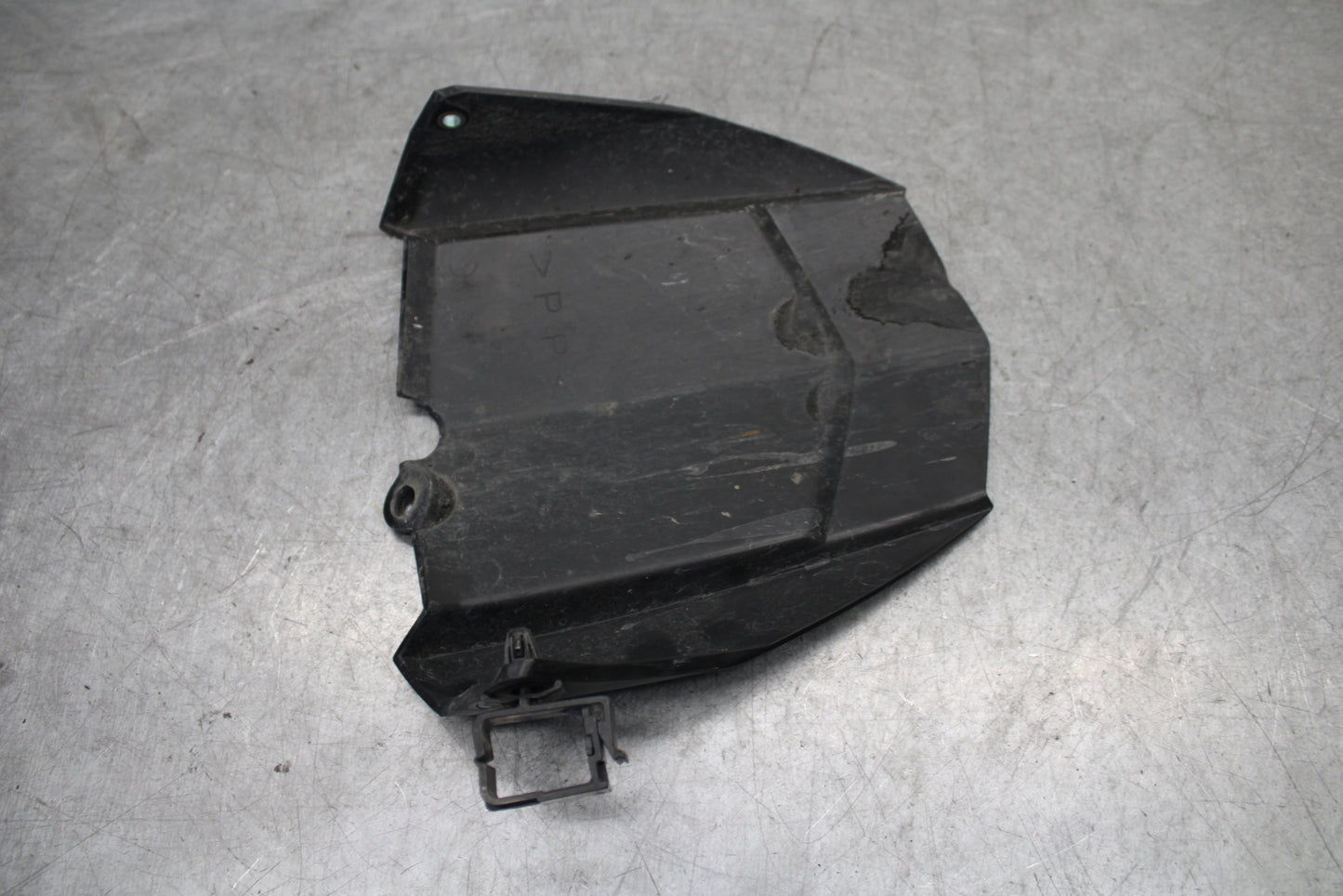16-21 YAMAHA XSR900 REAR BACK WHEEL TIRE HUGGER FENDER BB664