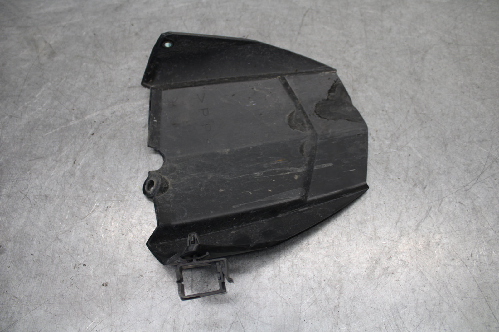 16-21 YAMAHA XSR900 REAR BACK WHEEL TIRE HUGGER FENDER BB664