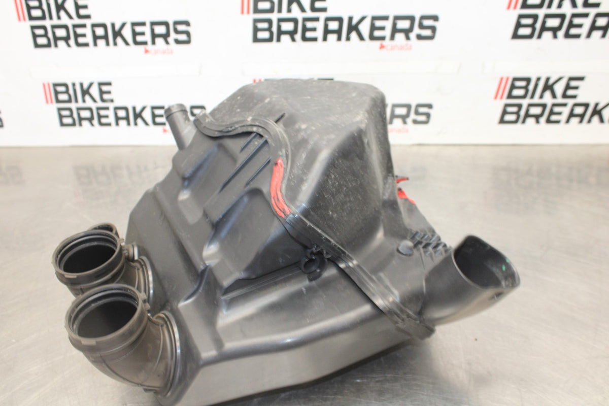 20-23 BMW F900R AIRBOX AIR INTAKE FILTER BOX BB923
