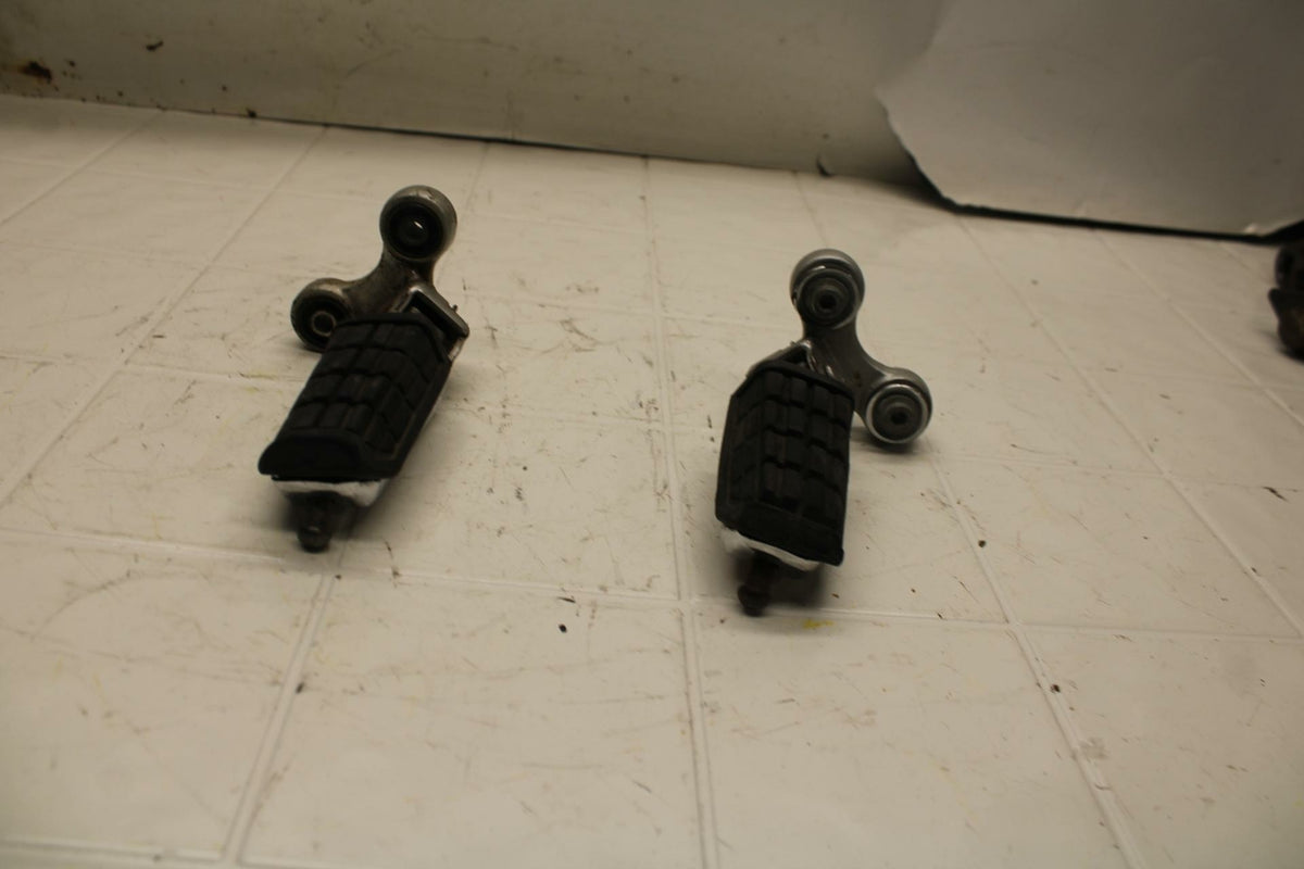 91-96 YAMAHA FJ1200A ABS FRONT FOOT RESTS PEGS STEPS SET PAIR BB07