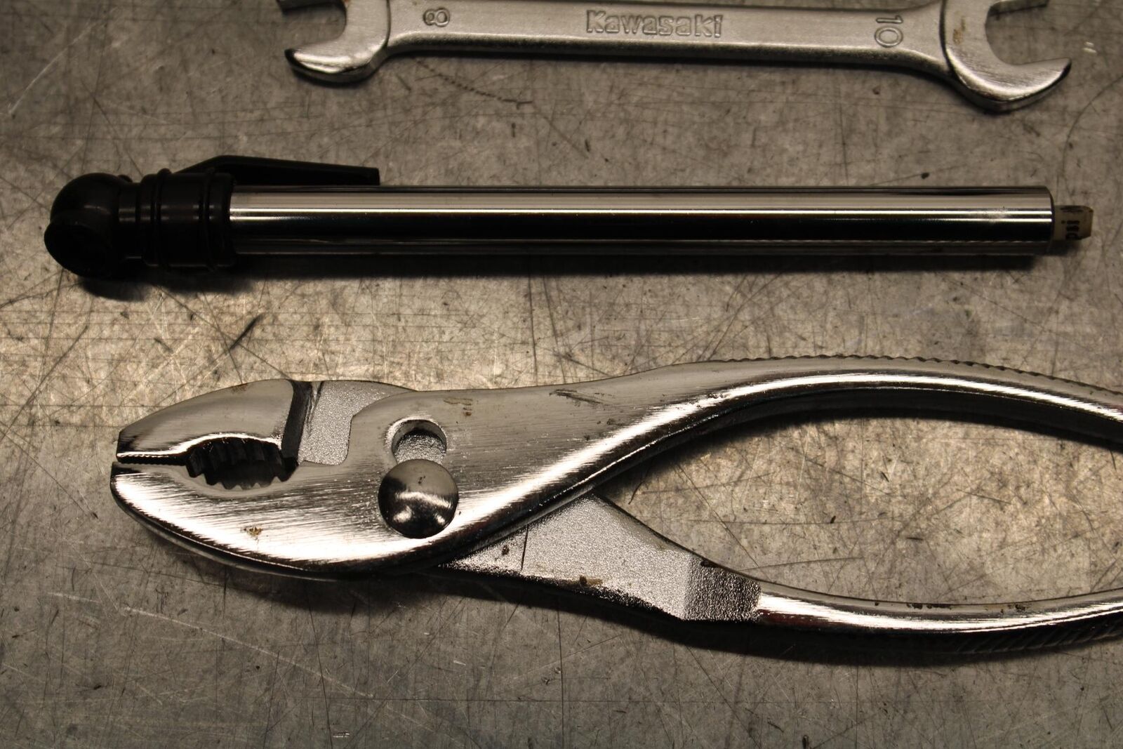 2005 Kawasaki Vulcan 1500 Classic STOCK TOOLS OEM TOOL BAG KIT SET BB576