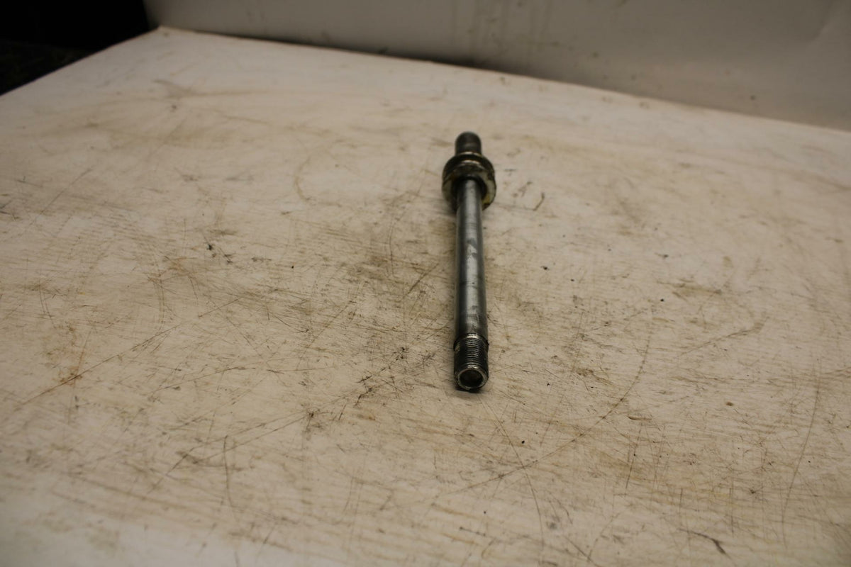 05-09 SUZUKI BOULEVARD C90 FRONT WHEEL RIM AXLE PIVOT BOLT BB357