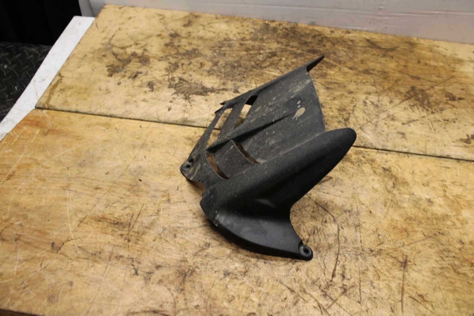 13-18 KAWASAKI NINJA ZX6R REAR BACK WHEEL TIRE HUGGER FENDER BB349