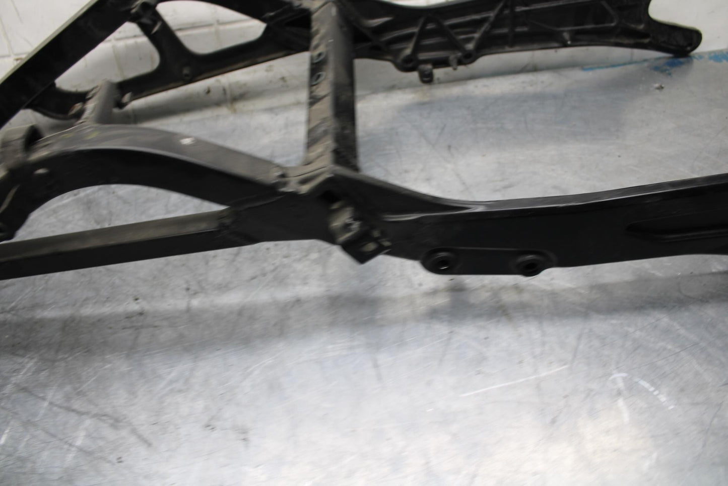 03 KAWASAKI ZX12R REAR SUBFRAME BACK SUB FRAME BB472