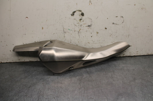 19-22 KAWASAKI Z400 REAR BACK MUFFLER EXHAUST PIPE COVER HEAT SHIELD GUARD BB738
