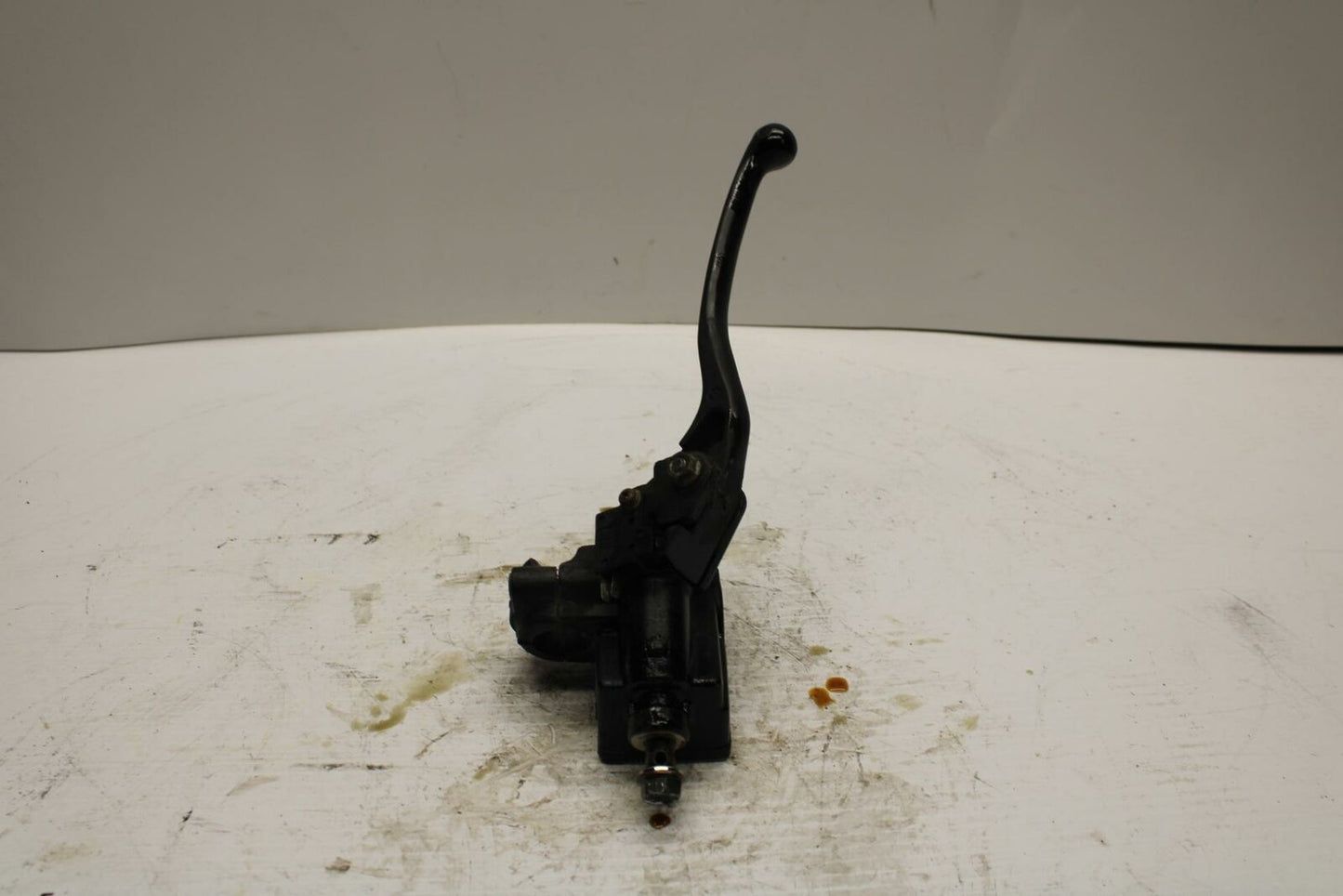 84-85 HONDA V30 MAGNA FRONT BRAKE MASTER CYLINDER LEVER BB251