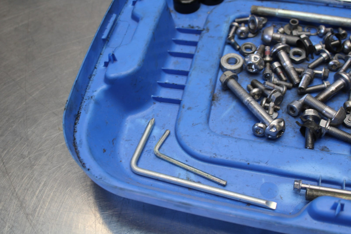 20 TRIUMPH STREET TRIPLE 765 MOUNTING BOLTS HARDWARE SCREWS BB864