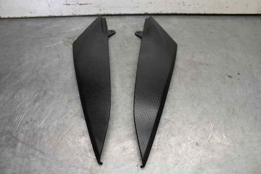 04-06 YAMAHA YZF R1 RIGHT LEFT GAS FUEL TANK PANELS COVERS TRIM SET COWLS  BB659
