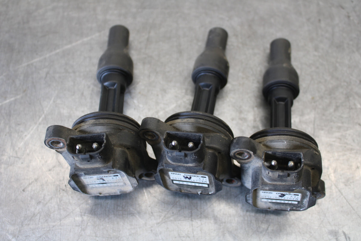 01-06 TRIUMPH TIGER 955I IGNITION COILS COIL SPARK PLUG CAPS BB693