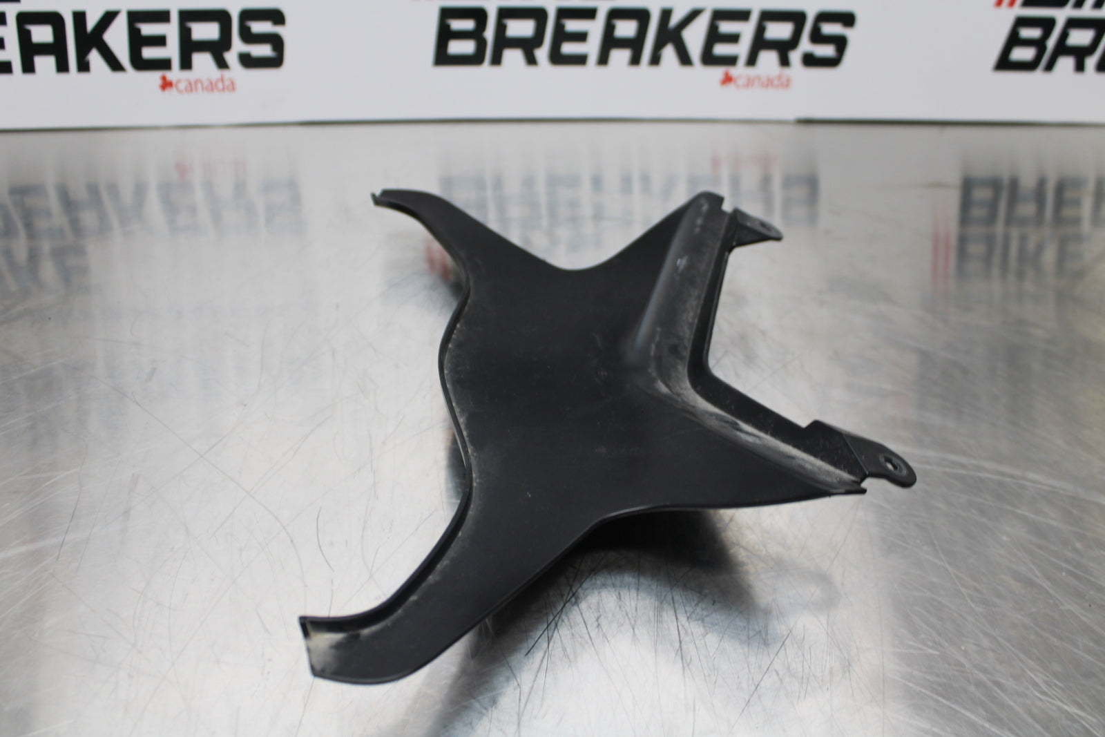 13-18 KAWASAKI NINJA ZX6R CENTER REAR BACK TAIL FAIRING COWL BB143