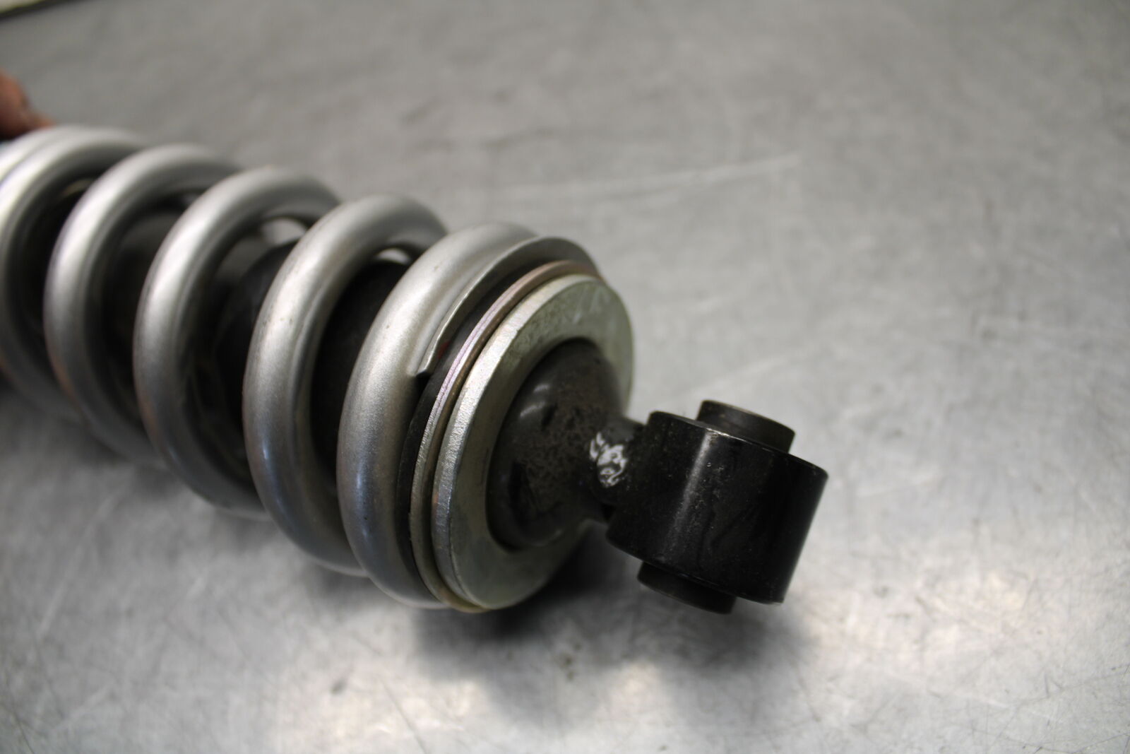 15-17 YAMAHA YZF R3 REAR BACK SHOCK ABSORBER SUSPENSION BB651