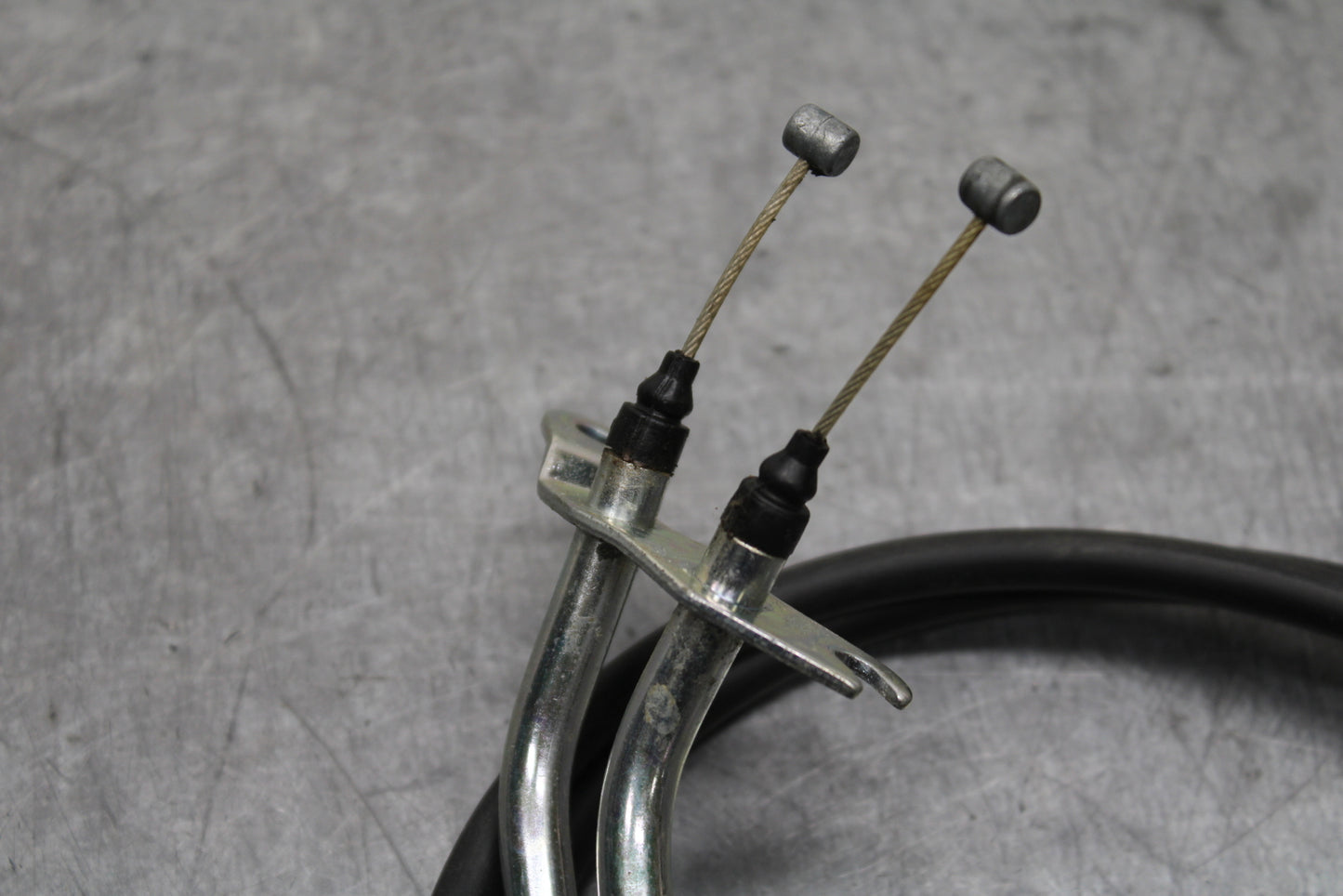 19-21 YAMAHA YZF R3 THROTTLE CABLES LINES BB121