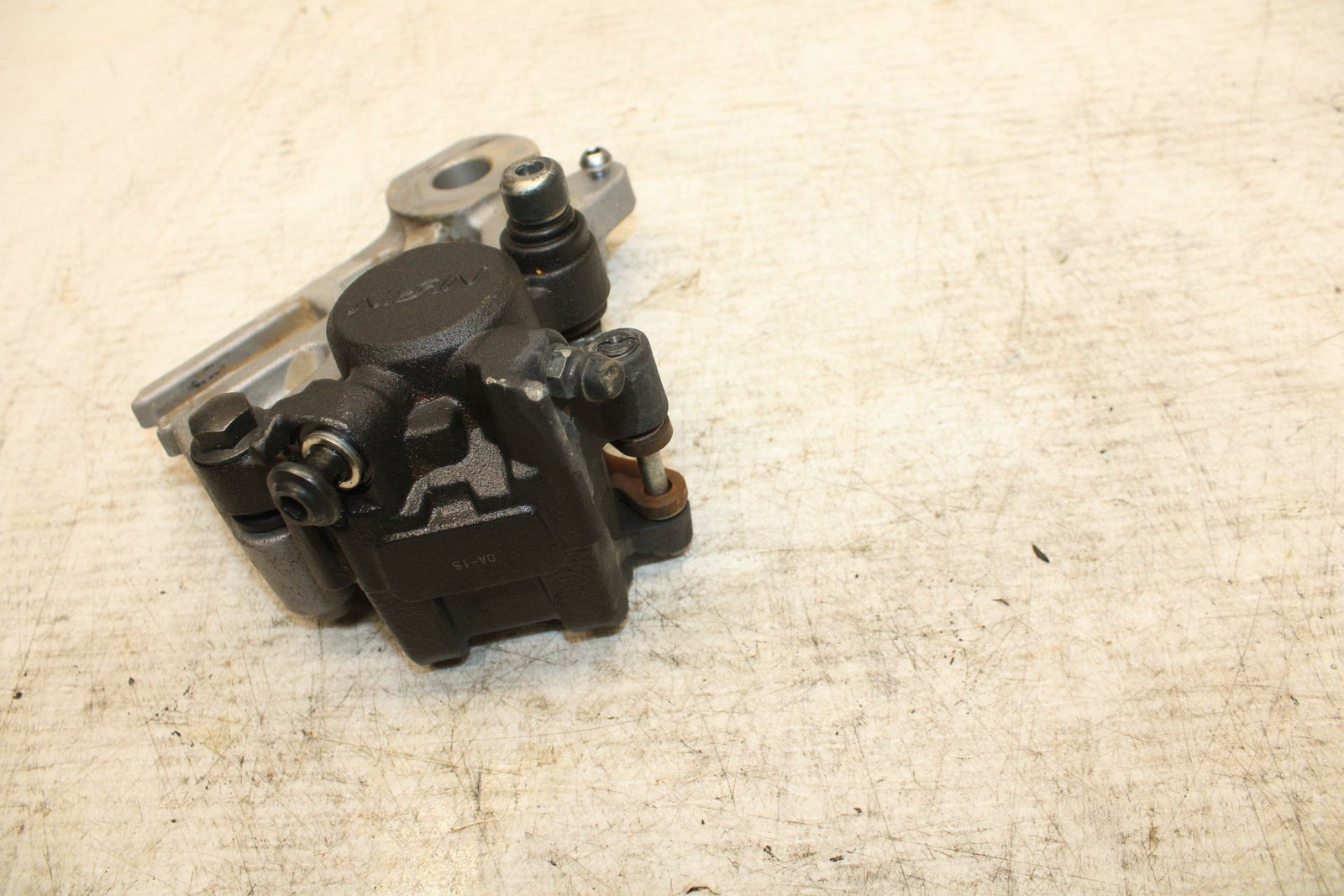 20-21 YAMAHA XSR900 REAR BACK BRAKE CALIPER W MOUNT BRACKET BB372