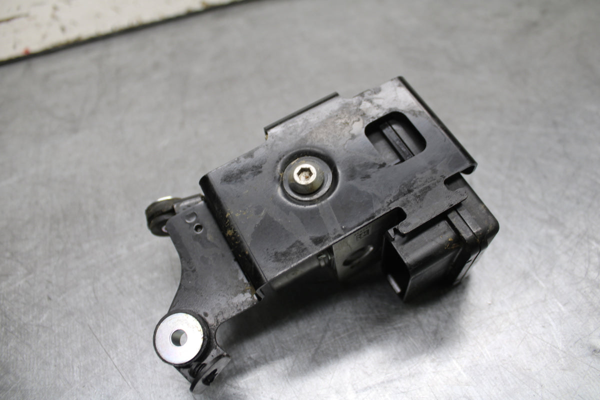 24-25 KAWASAKI NINJA ZX6R ABS PUMP UNIT MODULE BB726