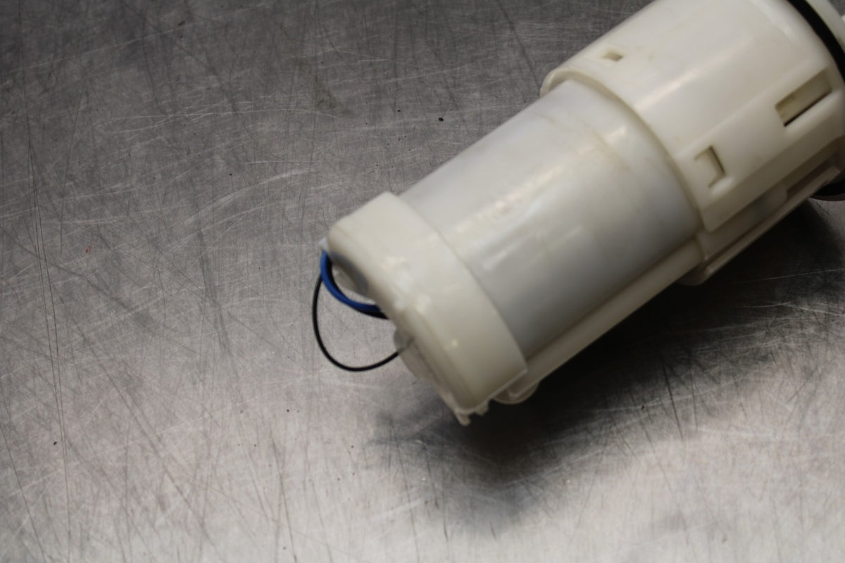 04-05 YAMAHA YZF R1 FUEL PUMP GAS PETROL SENDER UNIT  BB173
