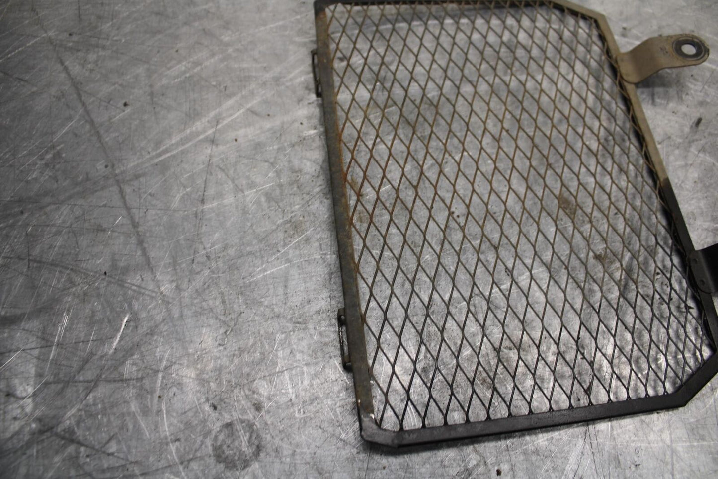 18 YAMAHA YZF R1  OIL COOLER GRILL GUARD BB473