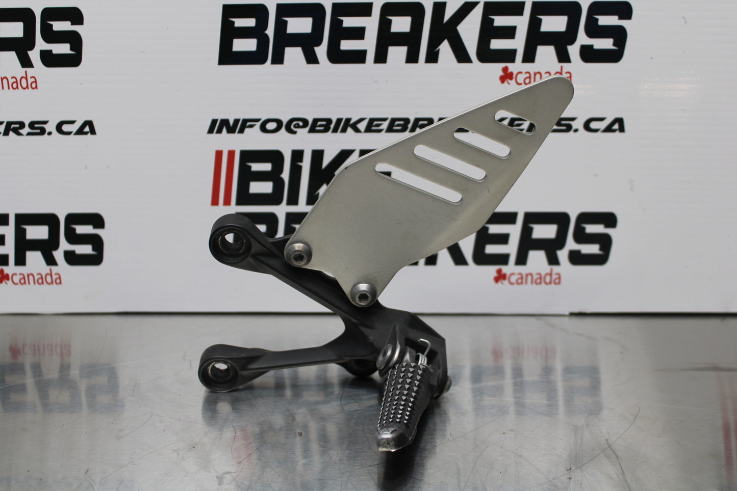 13-17 KAWASAKI NINJA ZX6R ZX636 ABS LEFT REARSET REAR SET DRIVER FOOT PEG BB143