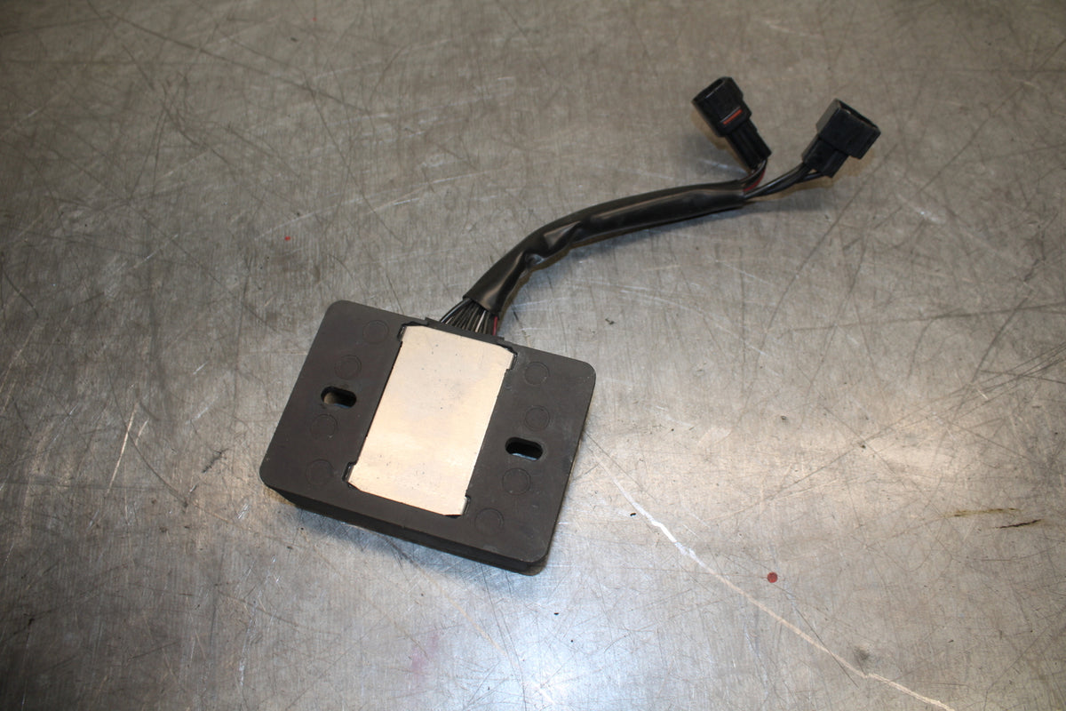 17-24 SUZUKI SV650 RECTIFIER VOLTAGE REGULATOR BB706