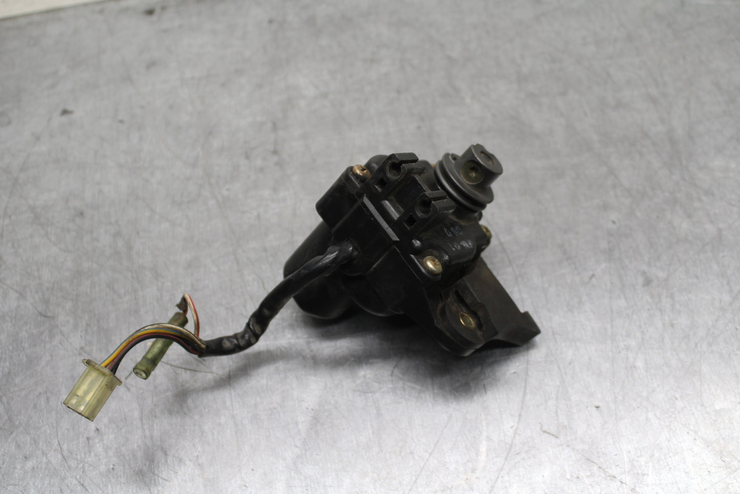00-01 YAMAHA YZF R1 EXHAUST VALVE SERVO MOTOR BB755
